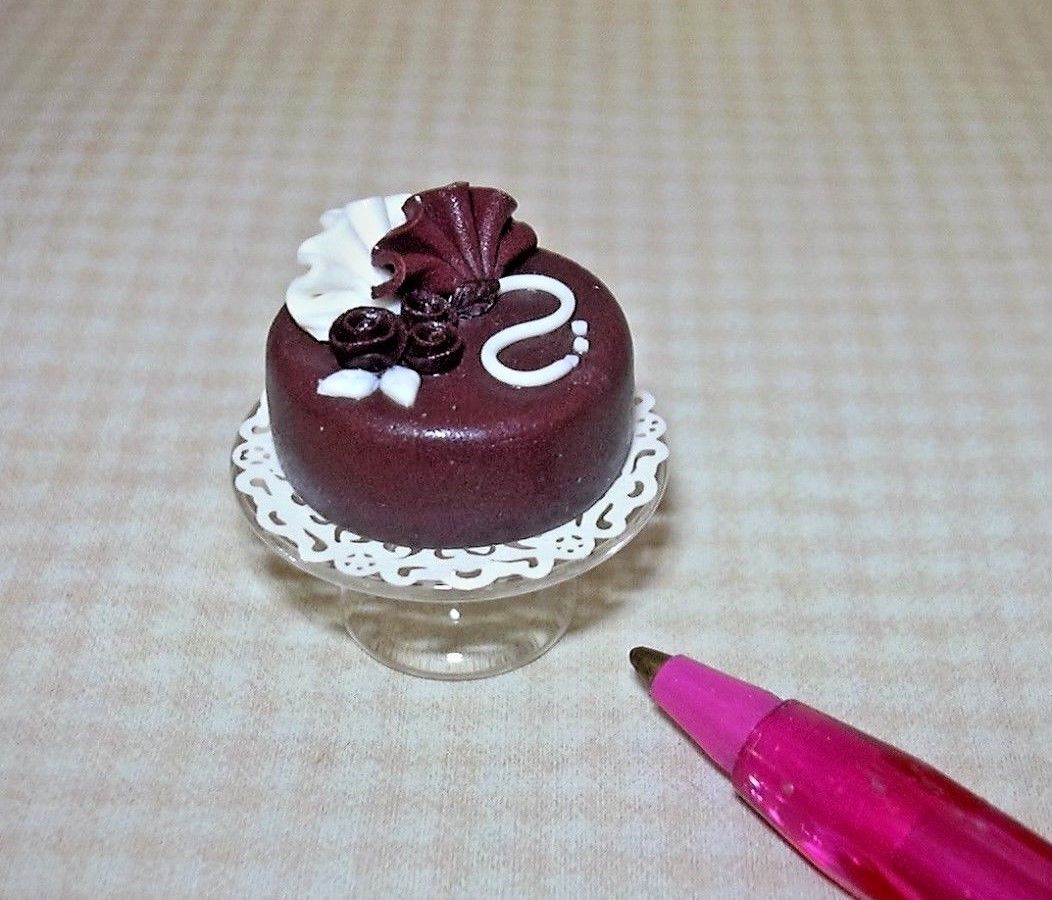  Chocolate cake in 1/12 scale miniature cakes