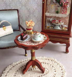 round side table to recreate a library living room in 1-12 scale dollhouse miniature