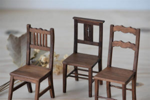 1-12 scale dining chairs suit a rustic dining room