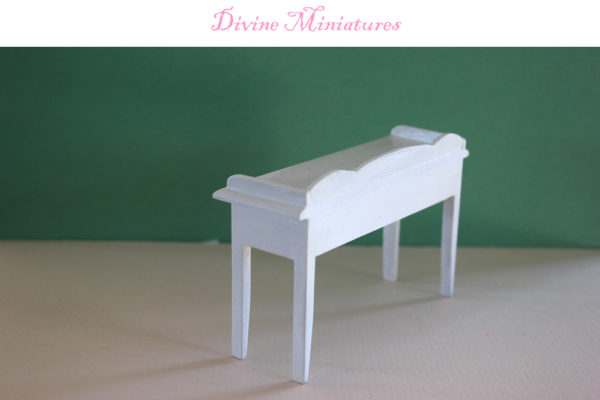 hand painted roses vintage style hall table in 1:12 scale dollhouse miniature