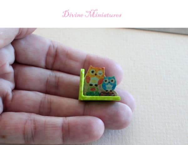 tiny owl bookends in 1:12 scale dollhouse miniature