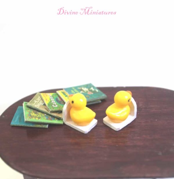 yellow duck nursery bookends with books in 1-12 scale
