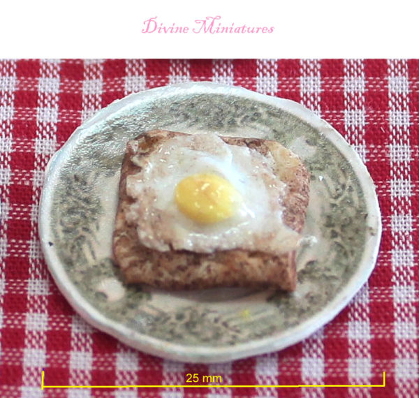 eggs and bacon on toast in 1:12 scale dollhouse miniature food