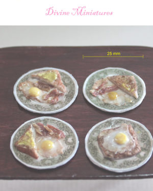 eggs and bacon on toast in 1:12 scale dollhouse miniature food