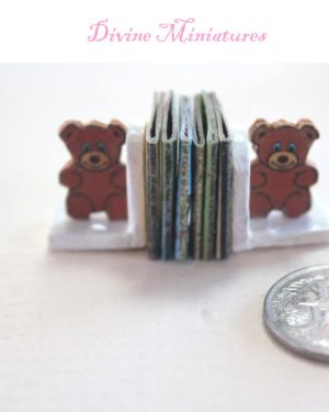 teddy bear bookends for childs room or nursery in 1:12 scale dollhouse miniature